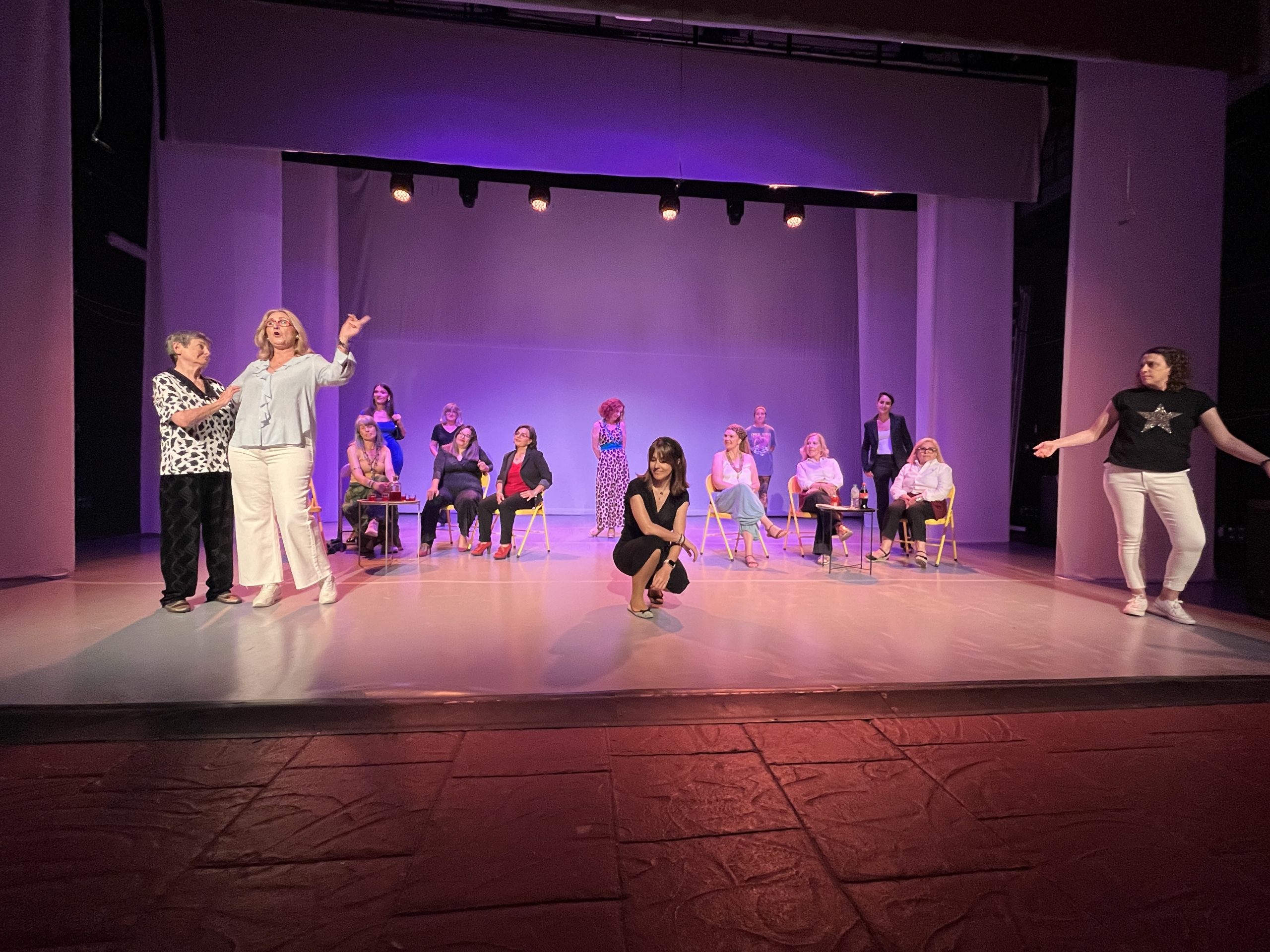 Taller de teatro para mujeres «Protagoniza tu película»